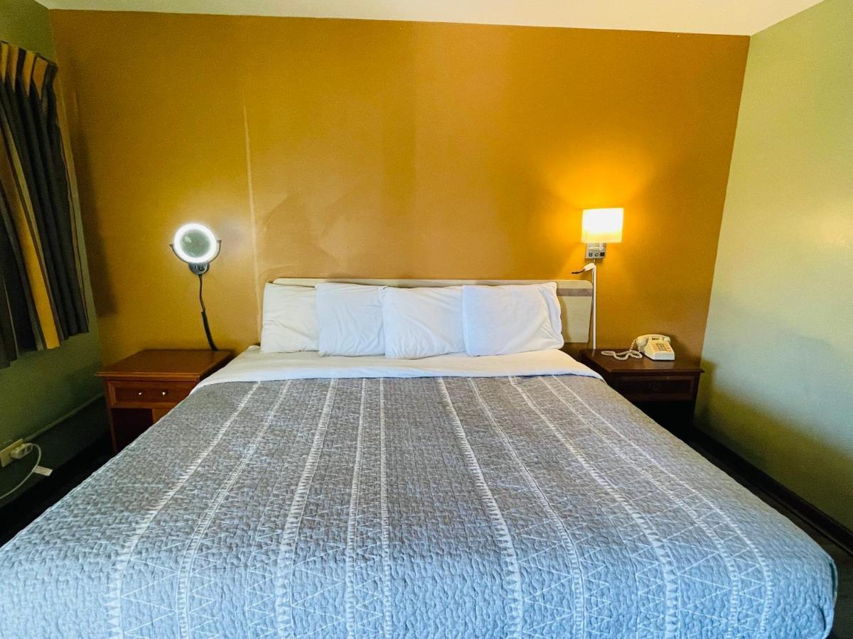 Budget Inn Pulaski Екстериор снимка