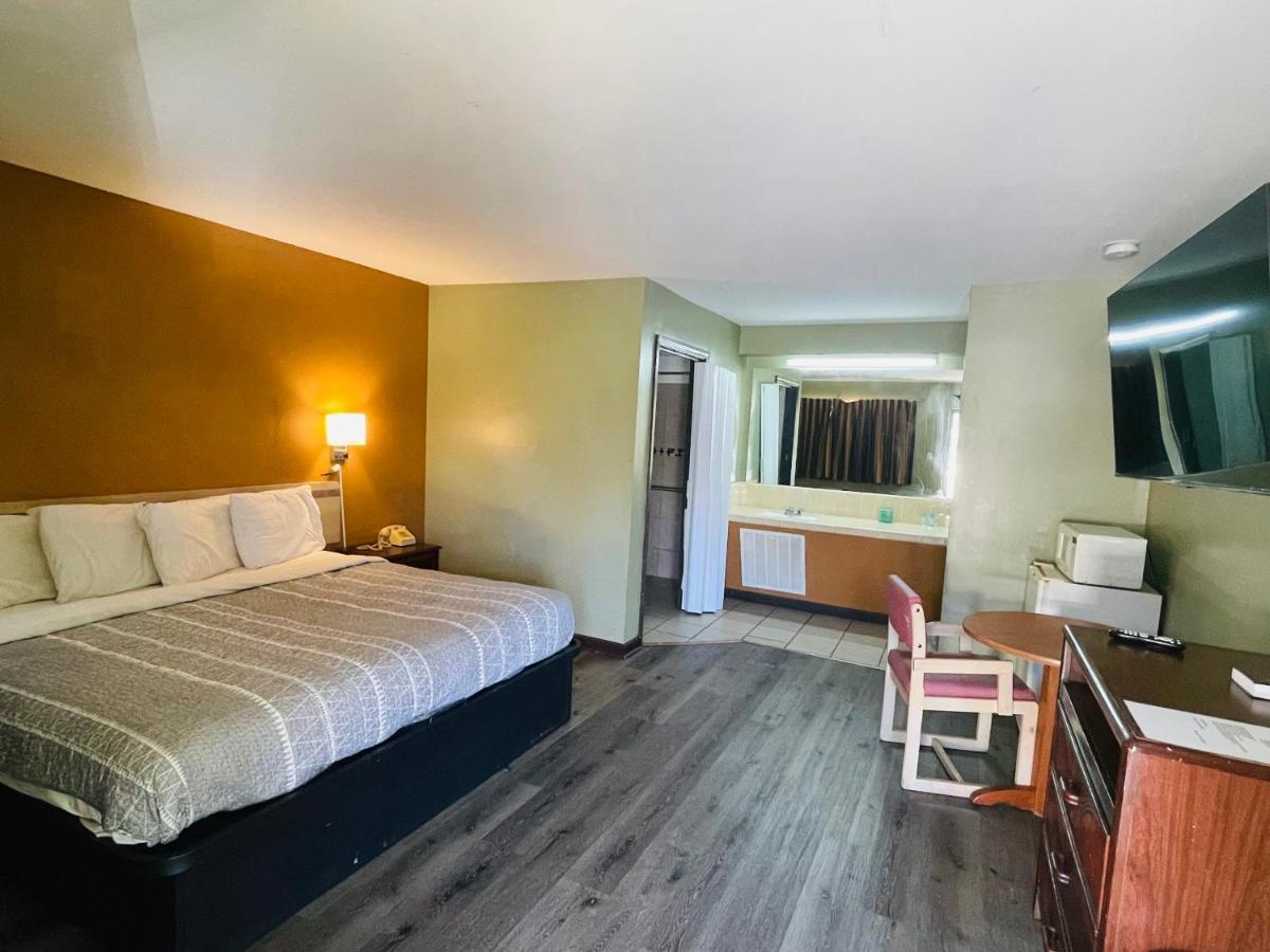 Budget Inn Pulaski Екстериор снимка
